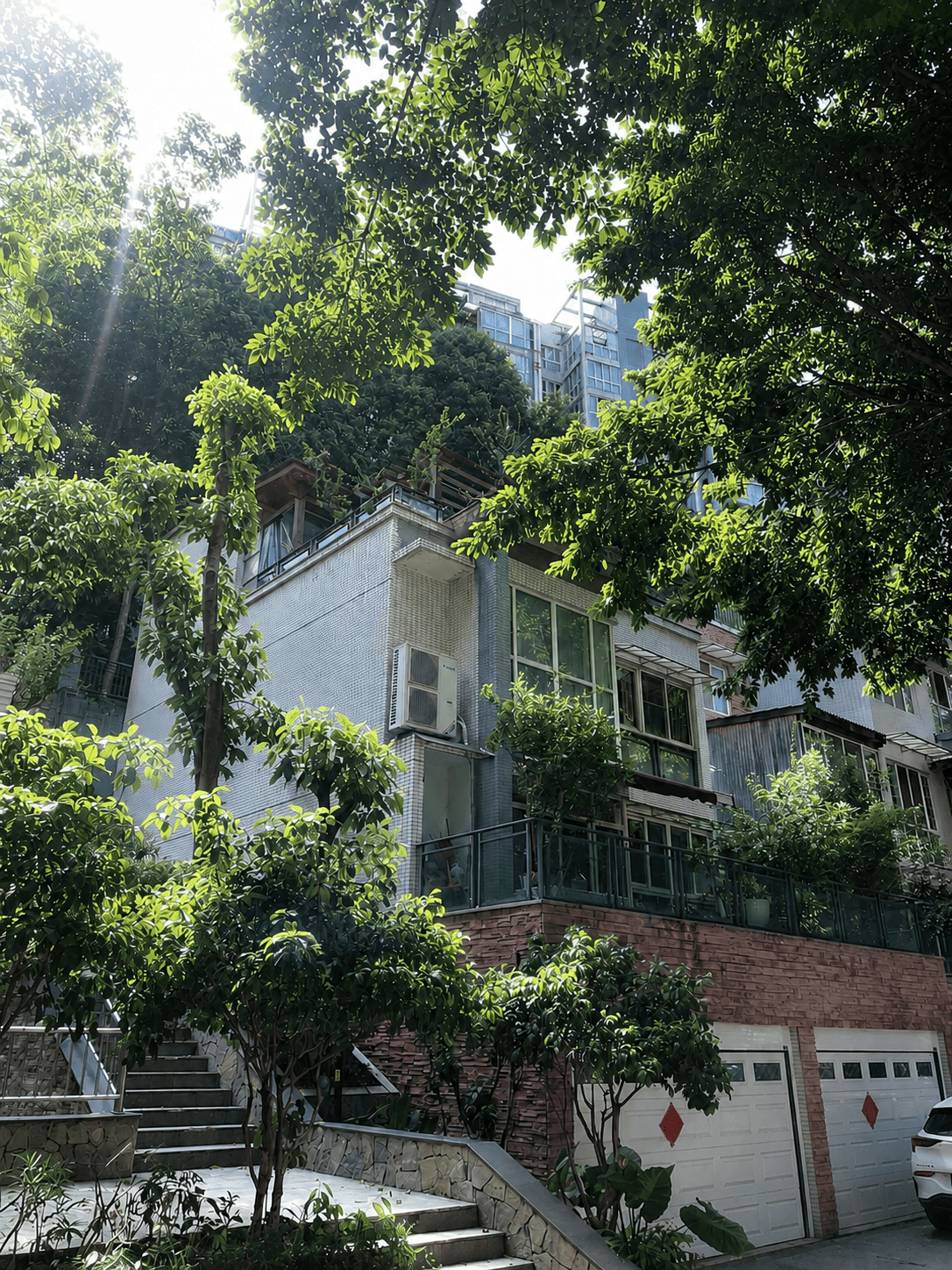 宜春岛居岁月从容升级：小小岛老别墅加装蒂升悦行款电梯